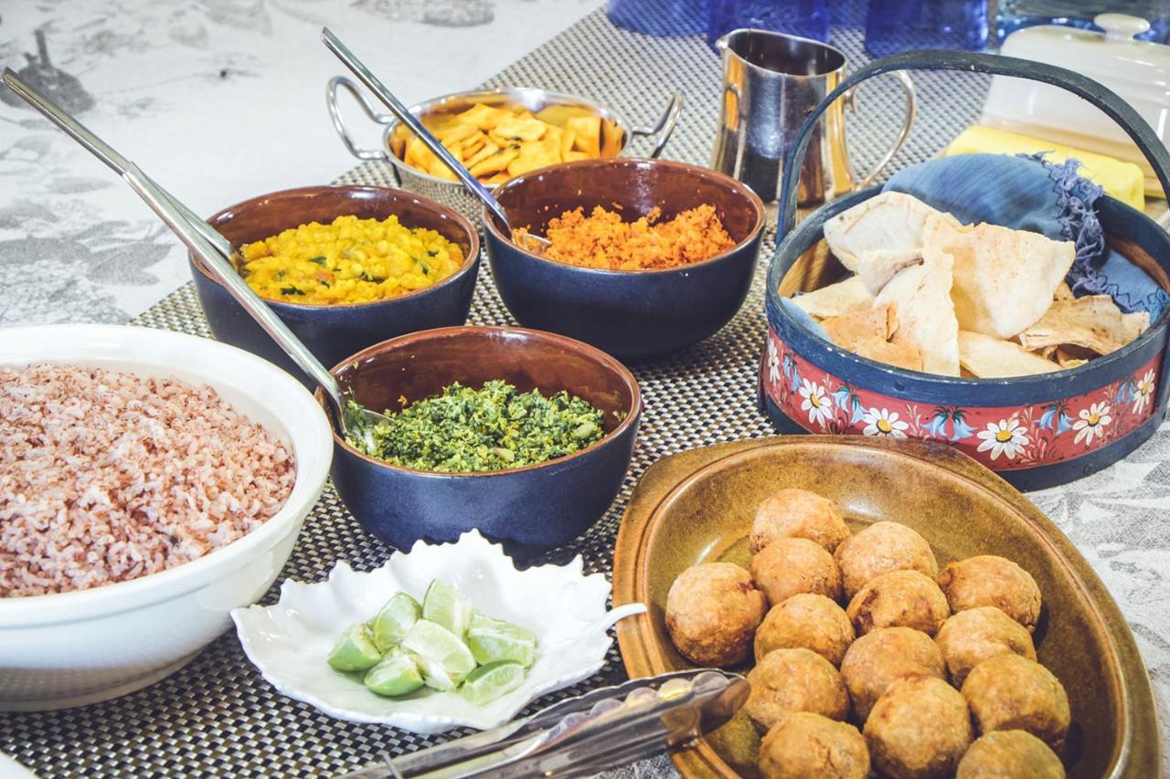 Templeberg Bed & Breakfast Walahanduwa Bagian luar foto
