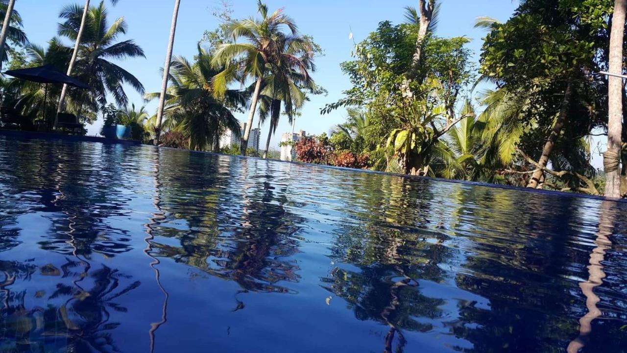 Templeberg Bed & Breakfast Walahanduwa Bagian luar foto