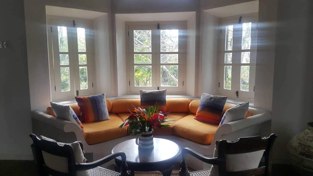 Templeberg Bed & Breakfast Walahanduwa Bagian luar foto