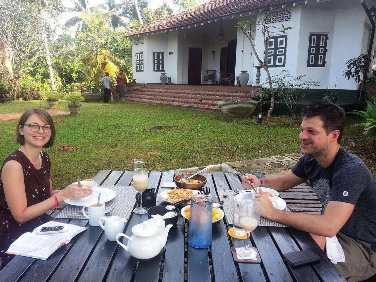 Templeberg Bed & Breakfast Walahanduwa Bagian luar foto